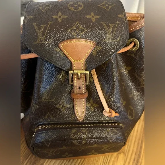 Louis Vuitton Montsouris PM Monogram Backpack - Picture 9 of 17